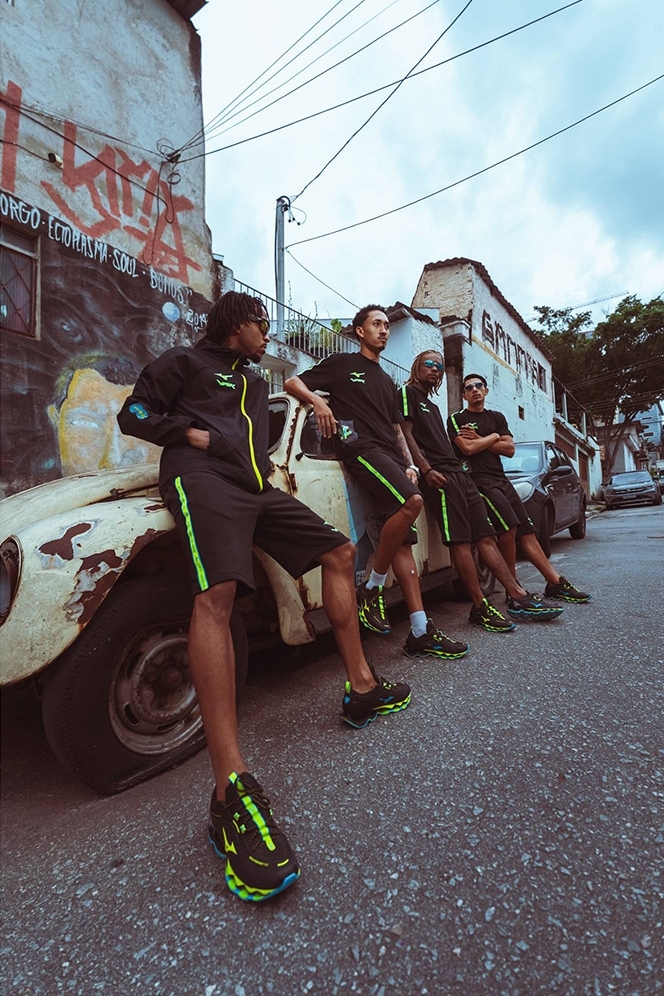 【2026年 3/21 発売】VRUNK × Mizuno WAVE PROPHECY 13.2 “Black/Light Blue/Yellow” (ブランク ミズノ ウェーブ プロフェシー) [D1GD2618-01]