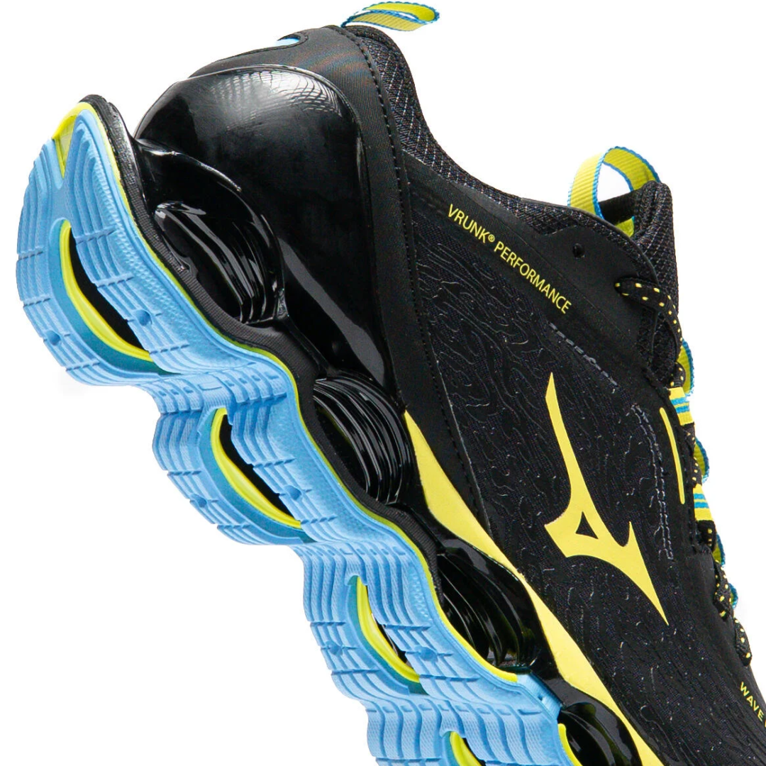 【2026年 3/21 発売】VRUNK × Mizuno WAVE PROPHECY 13.2 “Black/Light Blue/Yellow” (ブランク ミズノ ウェーブ プロフェシー) [D1GD2618-01]