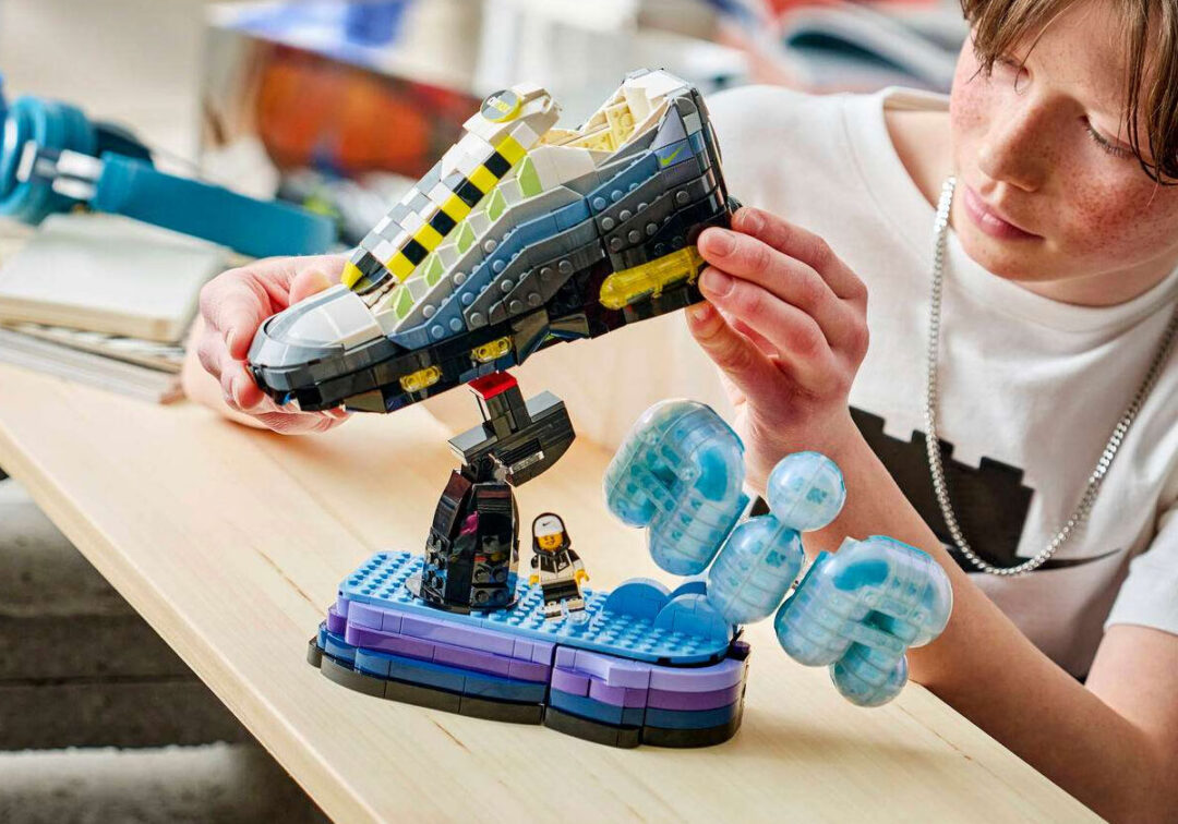 ナイキ × レゴ “イエグラ エア マックス 95″が発売予定 (LEGO NIKE AIR MAX 95 “Neon/Yellow Gradation/ネオン/イエローグラデーション”)