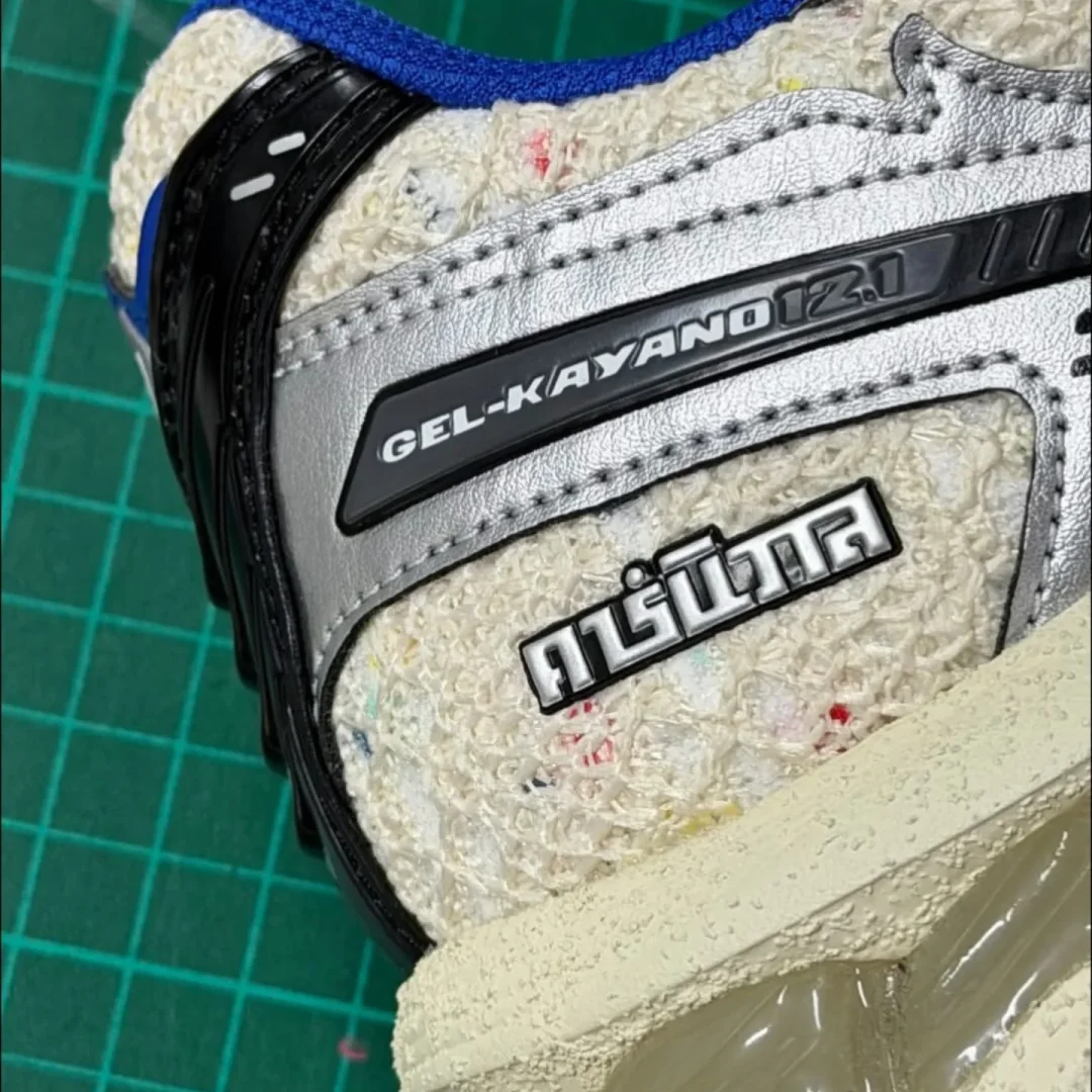 【2026年 4/17 発売】CARNIVAL × ASICS GEL-KAYANO 12.1 (カーニバル アシックス ゲルカヤノ) [1203A916.100]