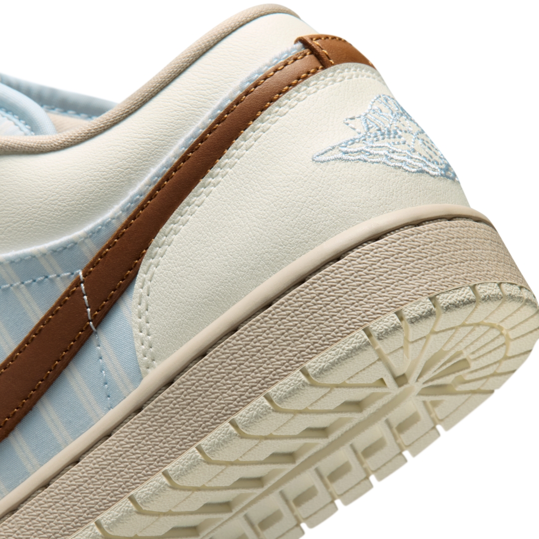 【2026年 発売予定】NIKE AIR JORDAN 1 LOW “Pinstripe” (ナイキ エア ジョーダン ロー “ピンストライプ”) [IR7553-422]