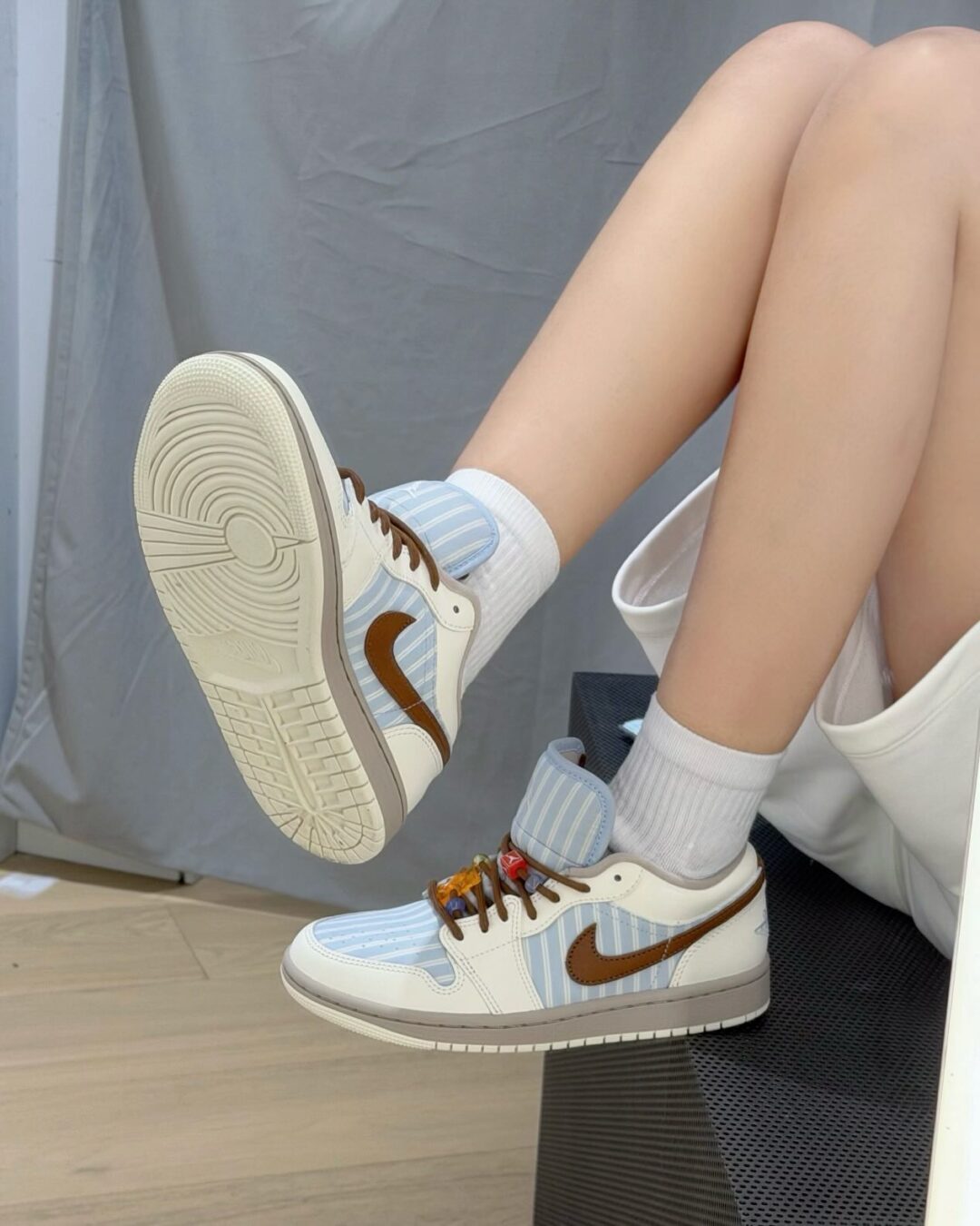 【2026年 発売予定】NIKE AIR JORDAN 1 LOW “Pinstripe” (ナイキ エア ジョーダン ロー “ピンストライプ”) [IR7553-422]