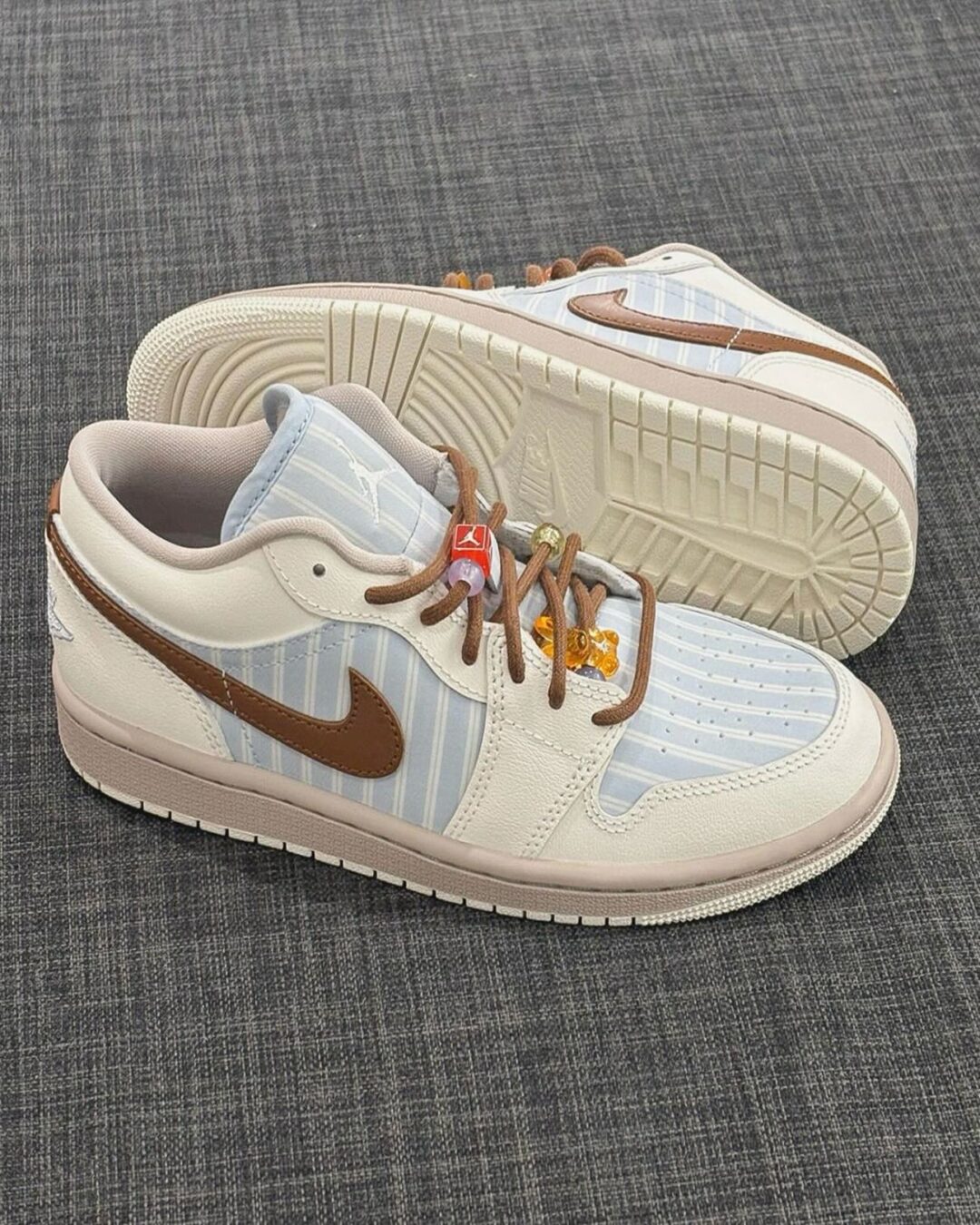 【2026年 発売予定】NIKE AIR JORDAN 1 LOW “Pinstripe” (ナイキ エア ジョーダン ロー “ピンストライプ”) [IR7553-422]