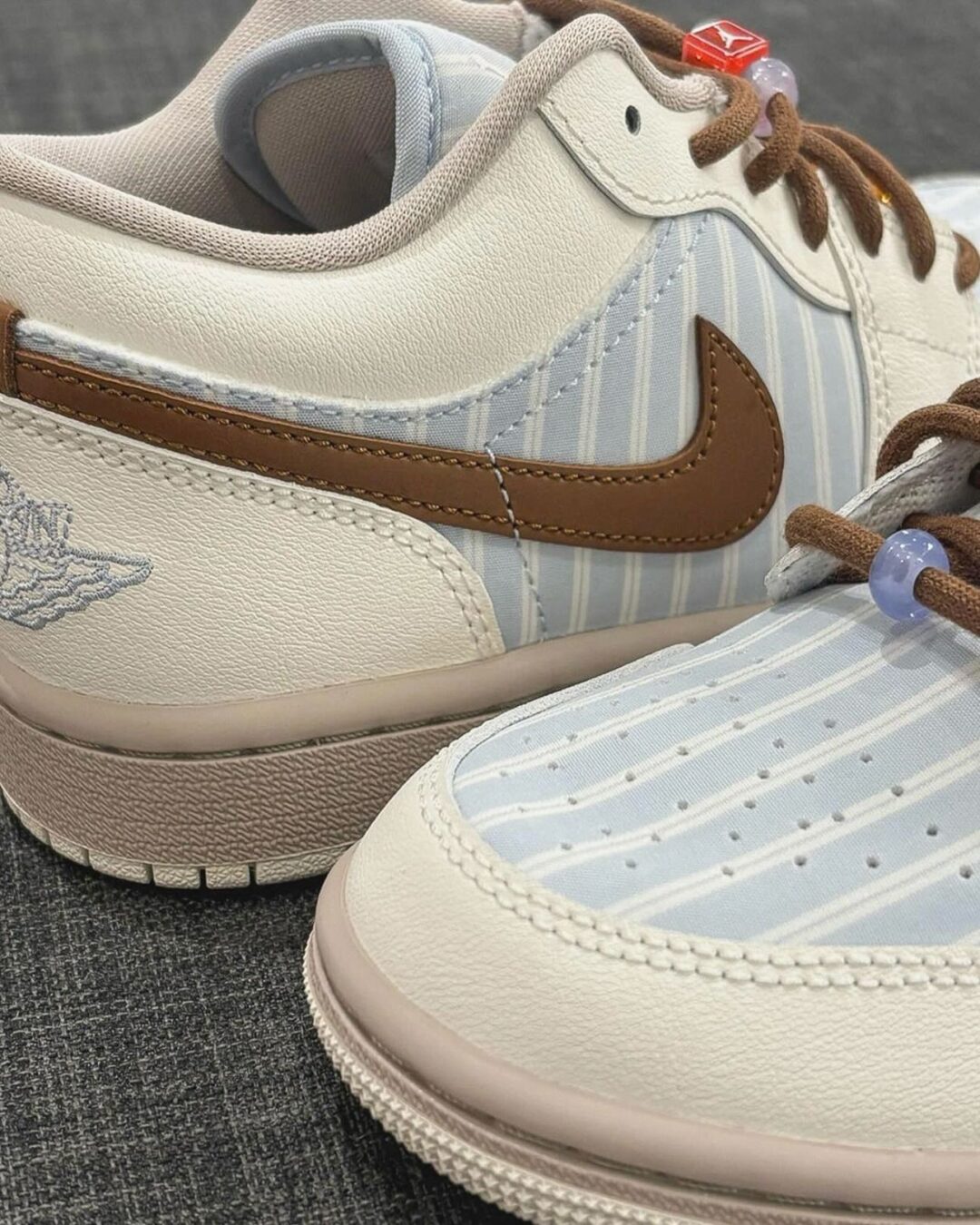 【2026年 発売予定】NIKE AIR JORDAN 1 LOW “Pinstripe” (ナイキ エア ジョーダン ロー “ピンストライプ”) [IR7553-422]