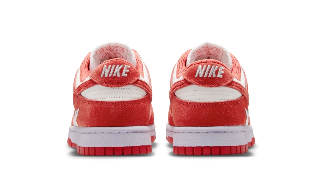 【2026年 5月 発売予定】NIKE DUNK LOW “Sail/Light Crimson” (ナイキ ダンク ロー “セイル/ライトクリムゾン”) [IO4244-103]