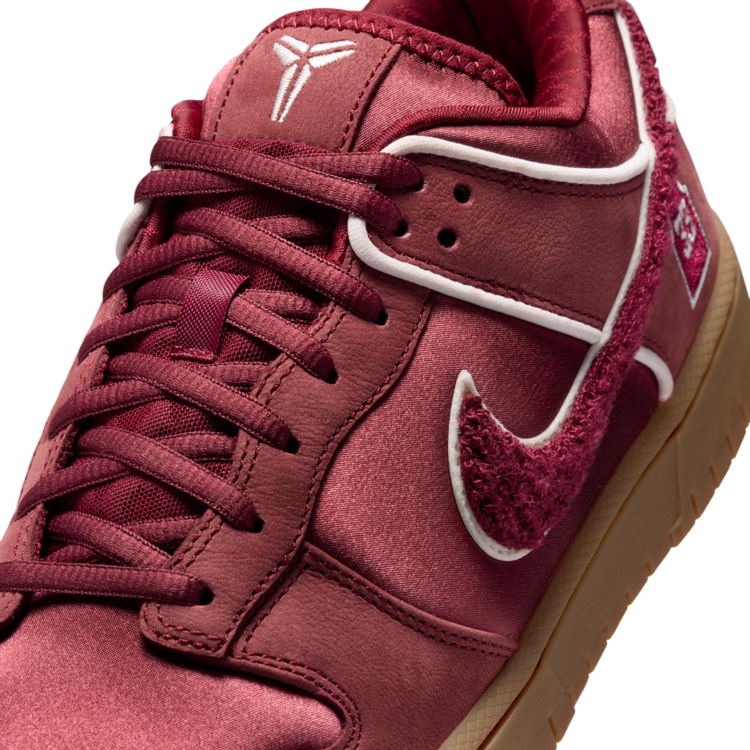 【2026年 3/23 発売予定】Kobe Bryant × NIKE DUNK LOW “Lower Merion Aces” (コービー・ブライアント ナイキ ダンク ロー “ローワー・メリオン・エイシズ”) [IB6752-700]