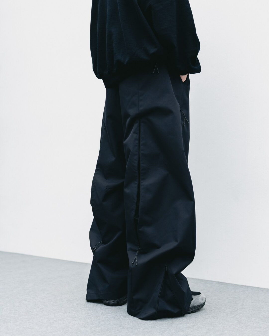 CLESSTE × Plus Phenix 2026 SS 別注 “WINDSTOPPER by GORE-TEX LABS CITY BARREL LEG PANTS”が4/1 発売 (クレスト プラスフェニックス ゴアテックス ウィンドストッパー パンツ)