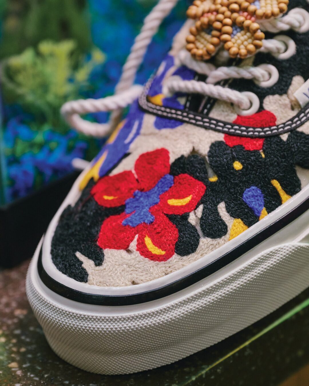 【2026年 4/2 発売】VANS PREMIUM AUTHENTIC 44 “NEEDLEWORK” (バンズ プレミアム オーセンティック “ニードルワーク”) [VN000Y0S448]