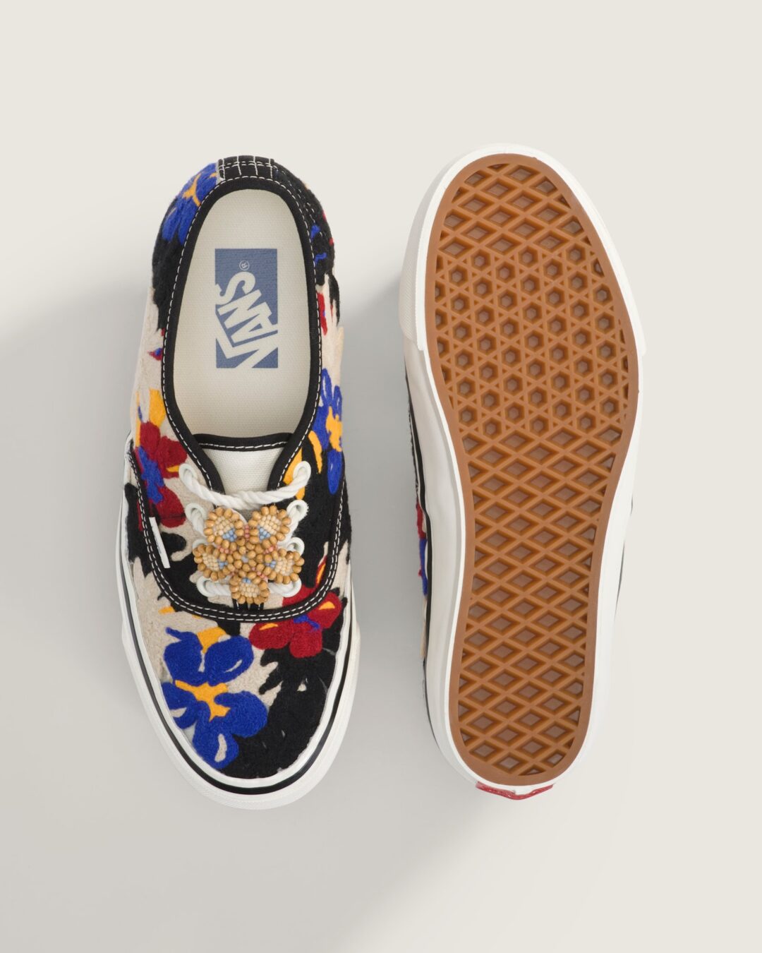 【2026年 4/2 発売】VANS PREMIUM AUTHENTIC 44 “NEEDLEWORK” (バンズ プレミアム オーセンティック “ニードルワーク”) [VN000Y0S448]