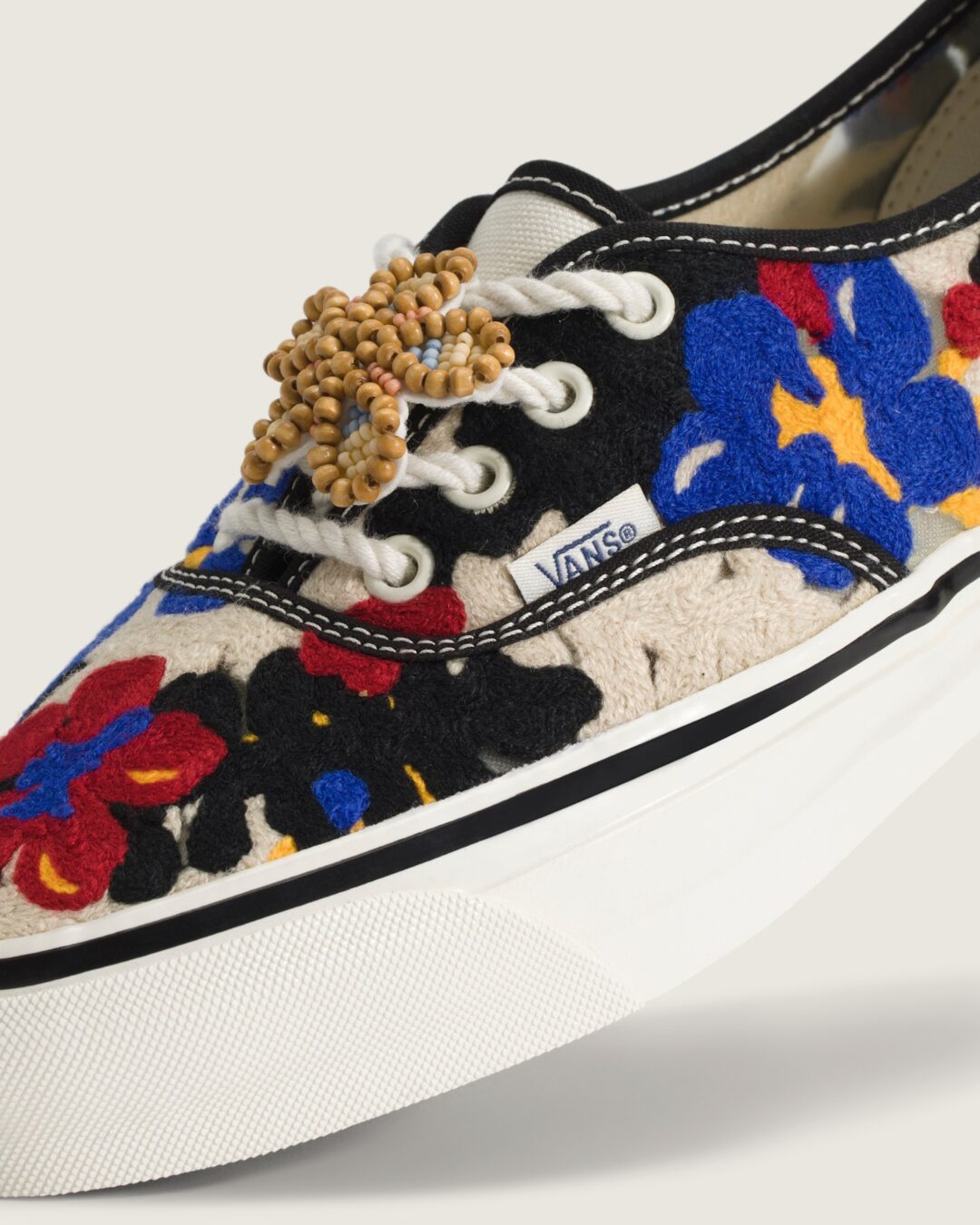 【2026年 4/2 発売】VANS PREMIUM AUTHENTIC 44 “NEEDLEWORK” (バンズ プレミアム オーセンティック “ニードルワーク”) [VN000Y0S448]