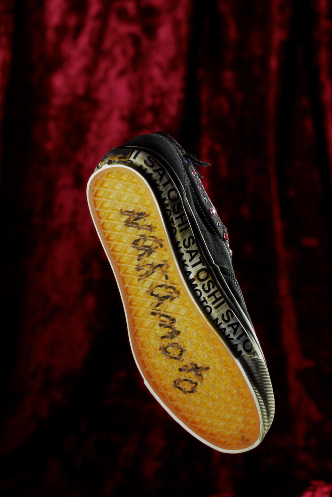 【2026年 4/30 発売】OTW by VANS x SATOSHI NAKAMOTO ERA 95 “Lucky Charms Round Jewel Edition” (バンズ サトシ・ナカモト エラ) [VN000EFEBLK]