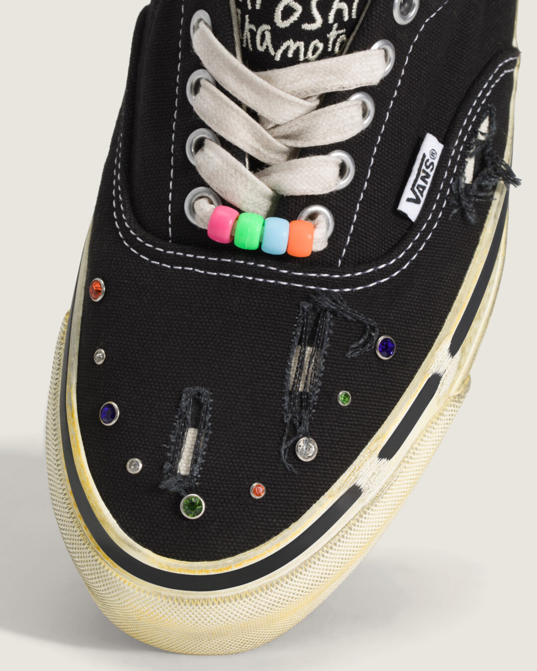 【2026年 4/30 発売】OTW by VANS x SATOSHI NAKAMOTO ERA 95 “Lucky Charms Round Jewel Edition” (バンズ サトシ・ナカモト エラ) [VN000EFEBLK]