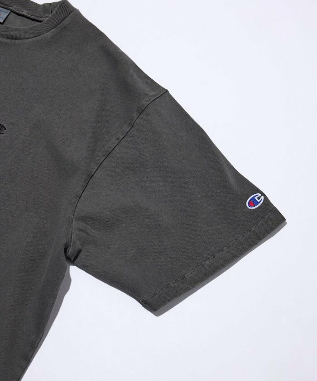 FREAK’S STORE × Champion 2026 SS 別注 “ピグメント ワンポイント Tシャツ”が4月上旬 発売 (フリークスストア チャンピオン)