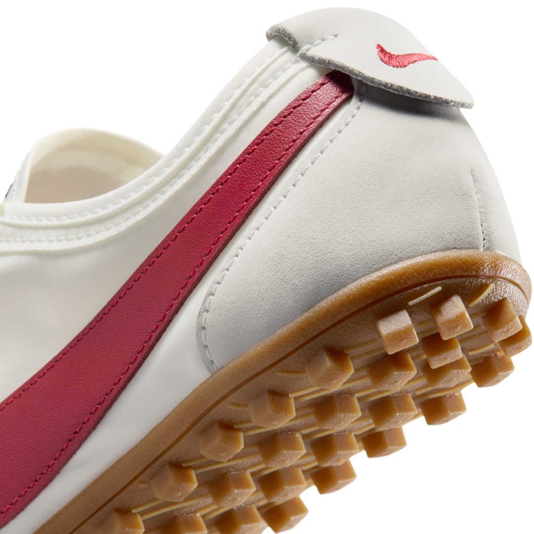 【2026年 4月 発売予定】NIKE MOON SHOES OG “Summit White/Team Crimson” (ナイキ ムーンシューズ “サミットホワイト/チームクリムゾン”) [II0407-100]