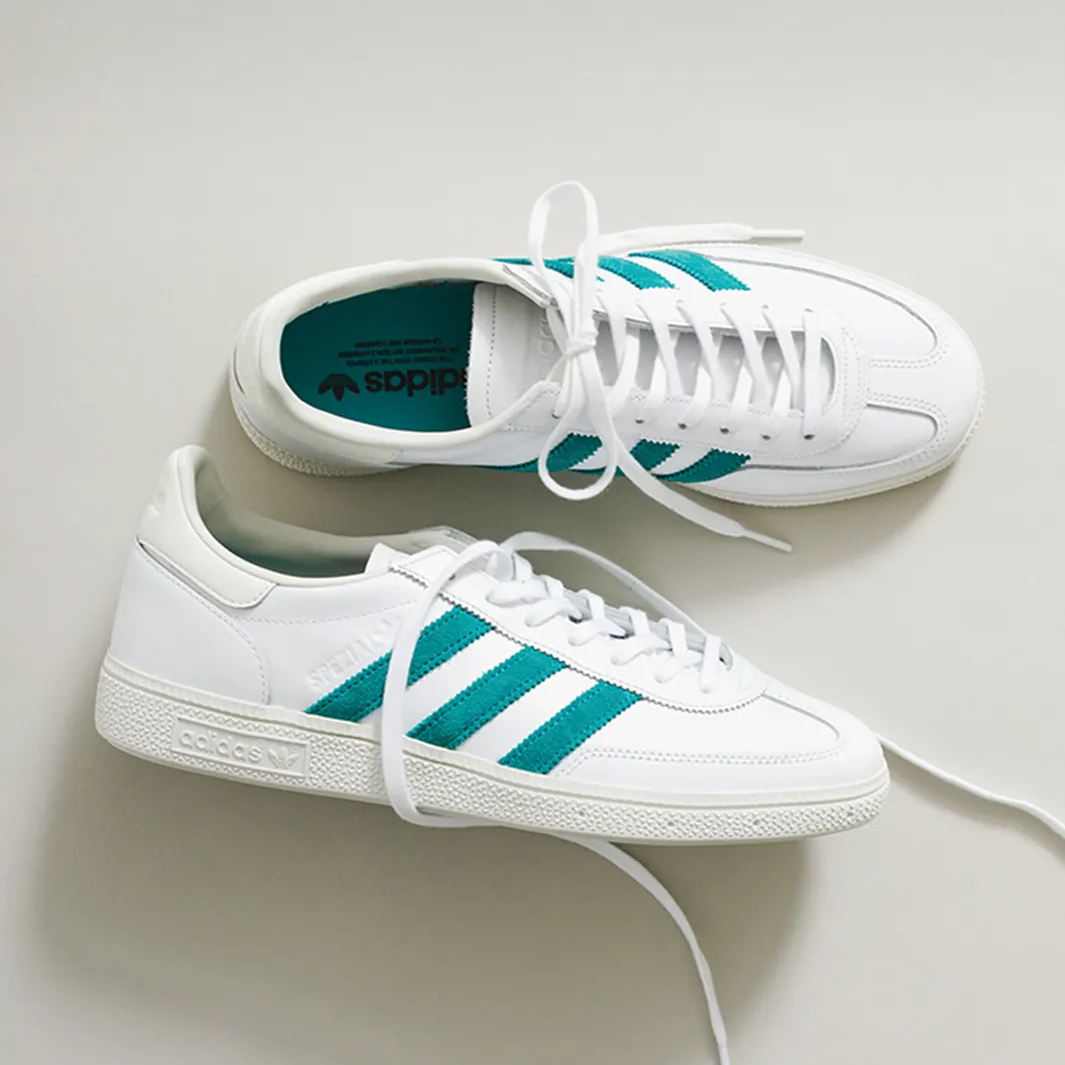 【2026年 4/3 発売】adidas Originals HANDBALL SPEZIAL for UABAN RESERCH DOORS "Cloud White/Equipment Green" (アーバンリサーチ ドアーズ アディダス オリジナルス ハンドボール スペツィアル “ホワイト/グリーン”) [KJ0780]