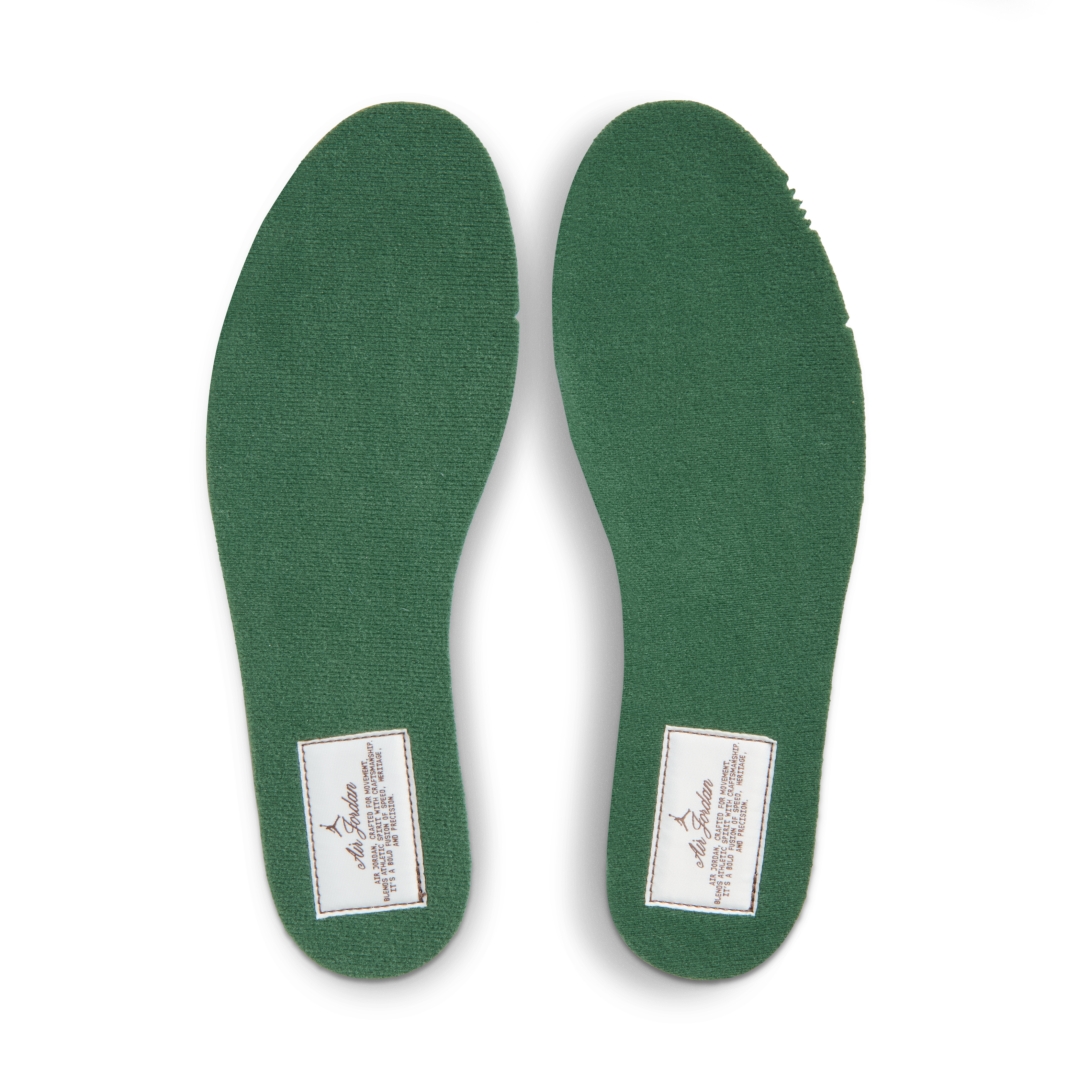 【2026年 4月 発売予定】NIKE W AIR JORDAN 6 “Sail/Neutral Olive” (ナイキ エア ジョーダン “セイル/ニュートラルオリーブ”) [IR2009-133]