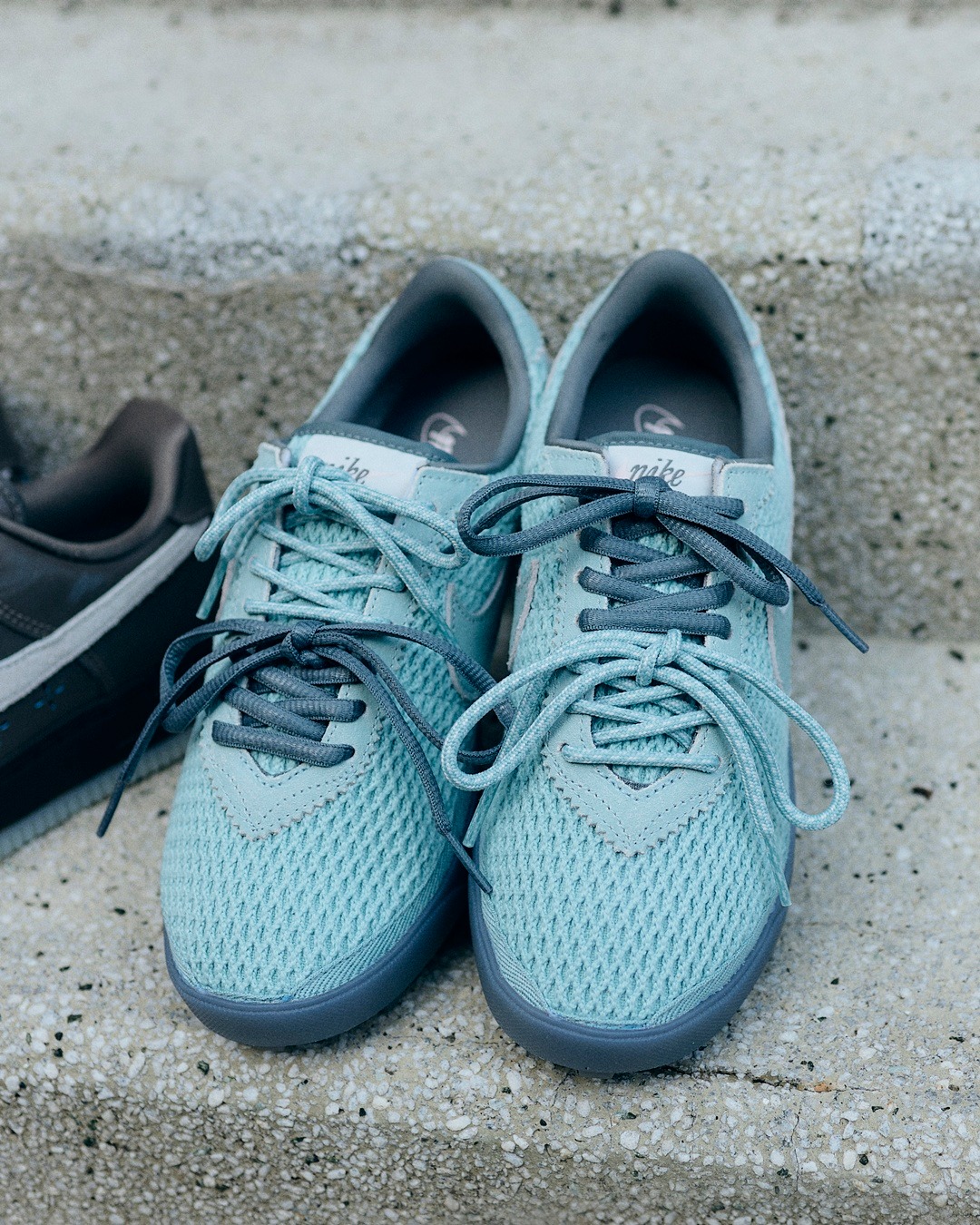 【国内発売中】NIKE W ASTROGRABBER FMME “Ocean Cube/Smoke Grey” (ナイキ アストログラバー テキスタイル “オーシャンキューブ/スモークグレー”) [IR5687-395]