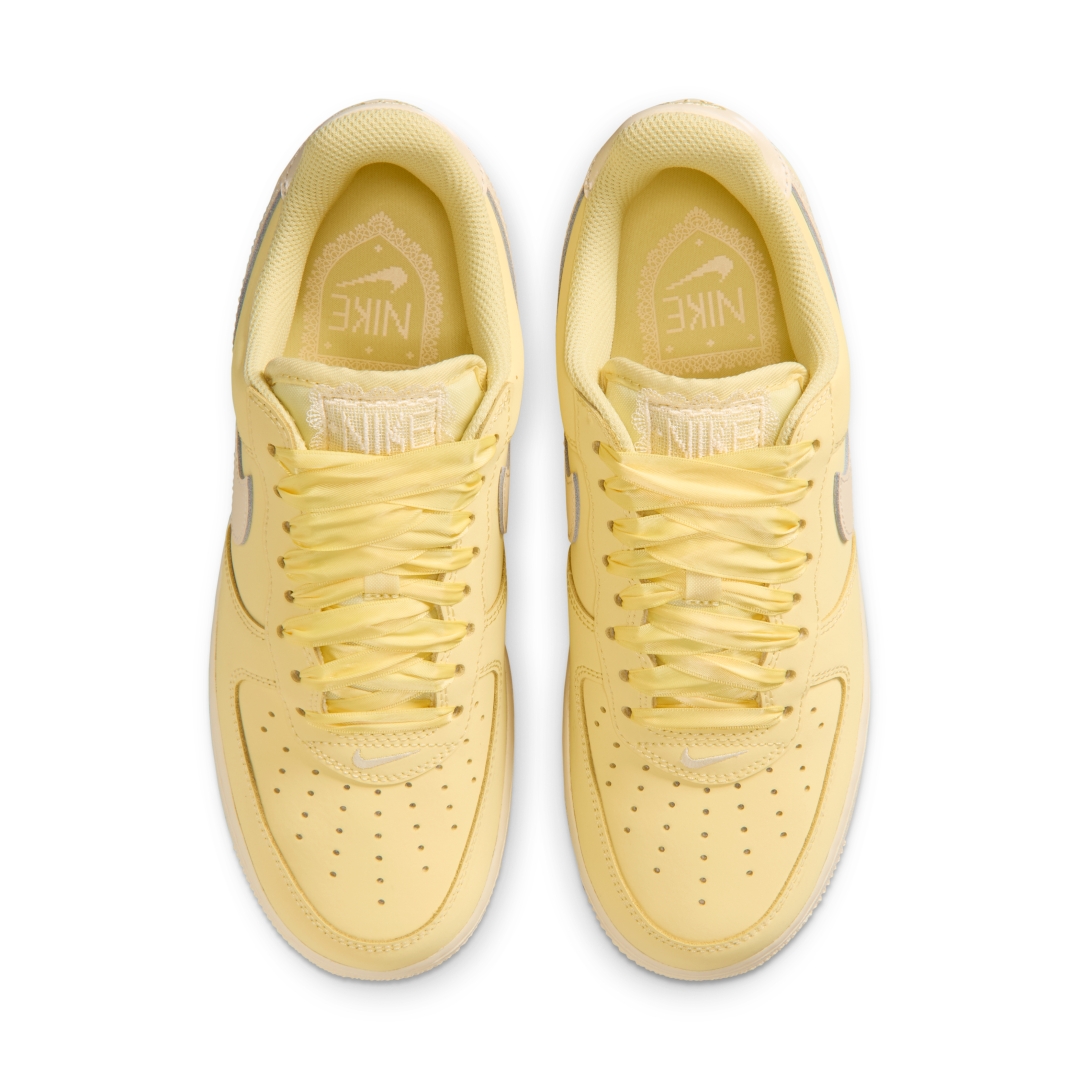 【2026年 6月 発売予定】NIKE W AIR FORCE 1 LOW RETRO PREMIUM “Soft Yellow” (ナイキ エア フォース ロー レトロ プレミアム “ソフトピンク”) [IR0871-700]