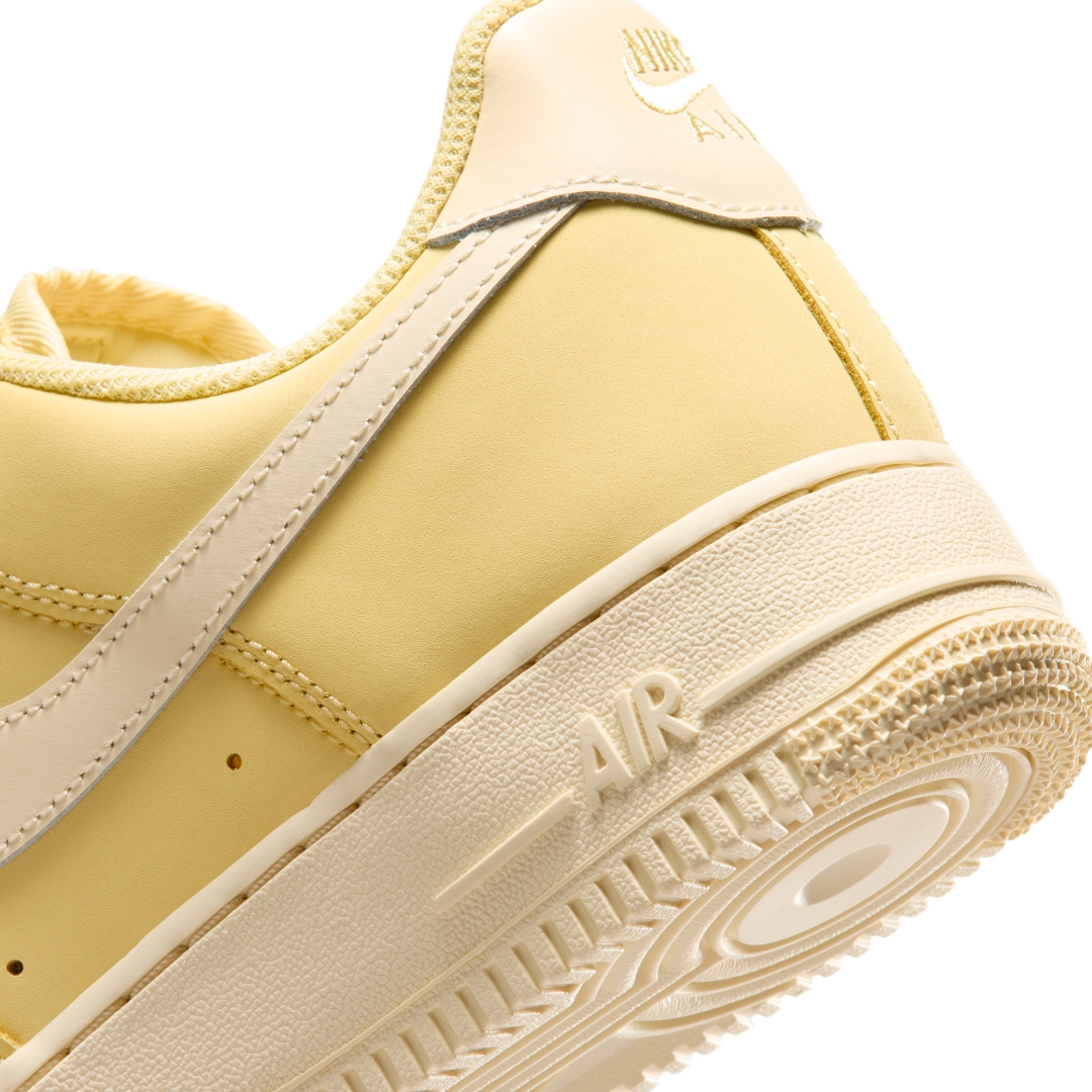 【2026年 6月 発売予定】NIKE W AIR FORCE 1 LOW RETRO PREMIUM “Soft Yellow” (ナイキ エア フォース ロー レトロ プレミアム “ソフトピンク”) [IR0871-700]