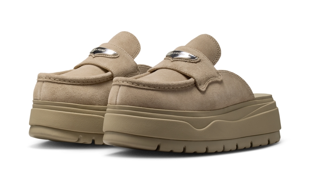 【2026年 3/2 発売】NIKE W AIR JORDAN Loafer Mule “Khaki/Metallic Silver” (ナイキ エア ジョーダン ローファー ミュール “カーキ/メタリックシルバー”) [HJ4292-200]