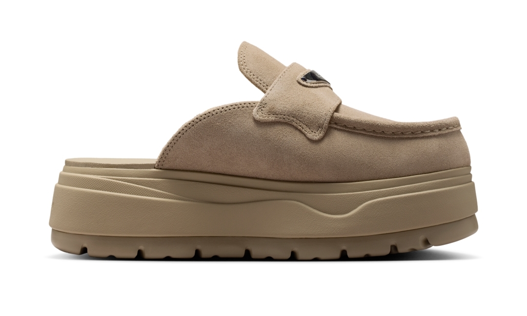 【2026年 3/2 発売】NIKE W AIR JORDAN Loafer Mule “Khaki/Metallic Silver” (ナイキ エア ジョーダン ローファー ミュール “カーキ/メタリックシルバー”) [HJ4292-200]