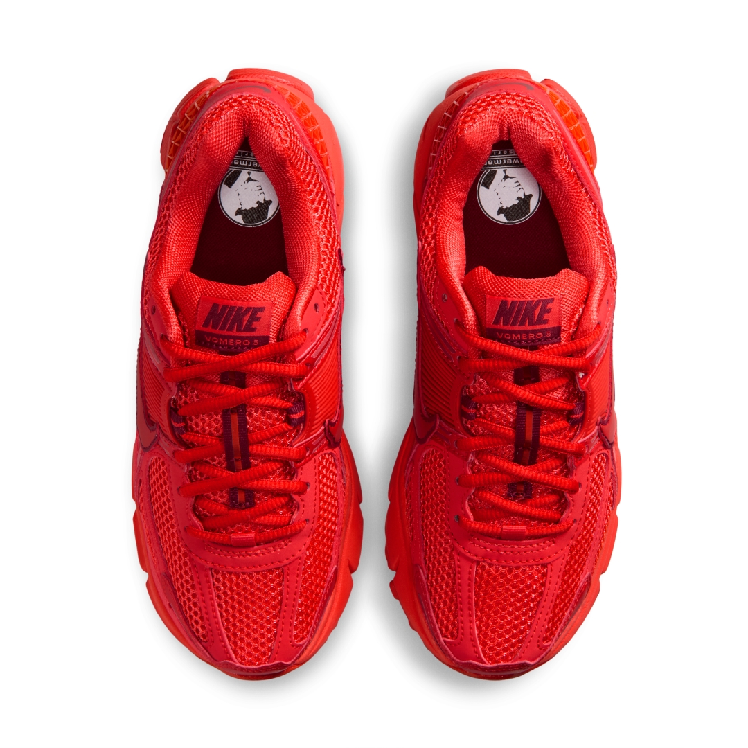 【2026年 夏 発売予定】NIKE ZOOM VOMERO 5 “Red October” (ナイキ ズーム ボメロ 5 “レッドオクトーバー”) [FJ2028-602]