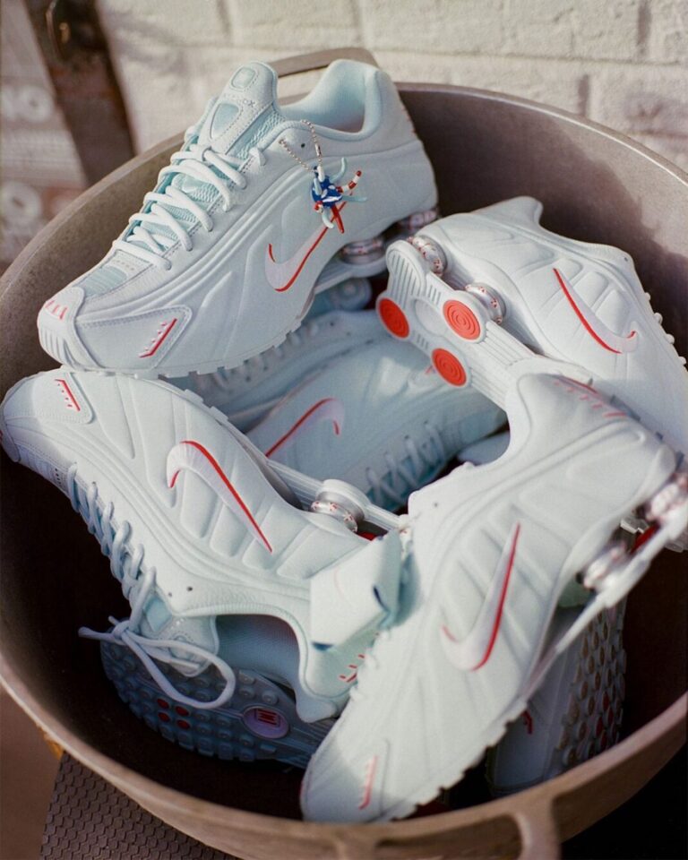 2026年 6/5 発売予定】NIKE SHOX R4 “Puerto Rico” (ナイキ ショックス