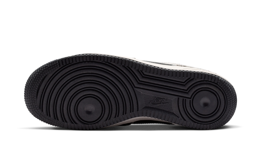 【2026年 夏 発売予定】NIKE W AIR FORCE 1 LOW “Cow Print/Black/Phantom” (ナイキ エア フォース 1 ロー “カウプリント/ブラック/ファントム”) [IO0442-001]