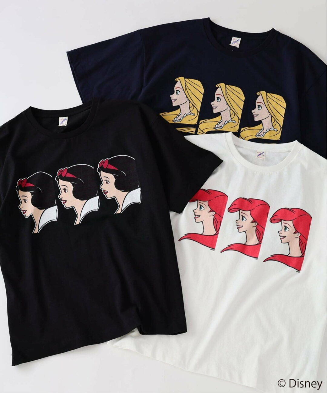 「ディズニープリンセス」たちをモチーフにした JOURNAL STANDARD relume × Disney 別注 "FANTASY A&G INC プリントTシャツ"が2026年 5月中旬 発売 (ジャーナルスタンダード)