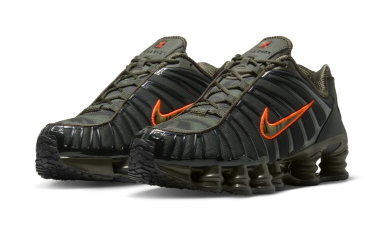 NIKE SHOXショックス カーキ khaki tl TL 廃盤カラー スナイデルから“洗練カーキ”カラーの限定スニーカー「ナイキ