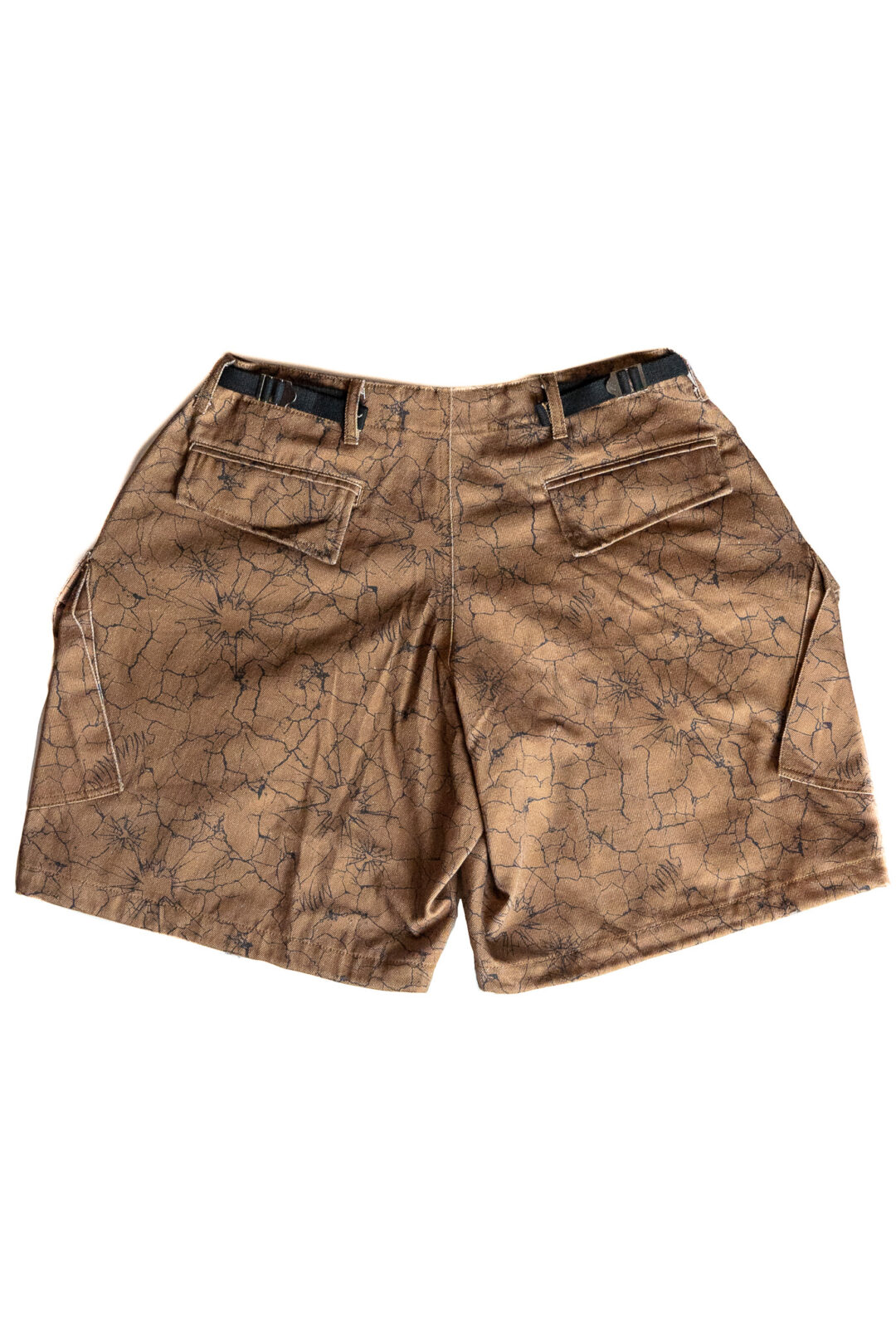 【抽選販売】独自の「クラックパターン」で描き出した S.W.U.N “Cracked Cargo Shorts” 2カラー (エスダブルユーエヌ “クラック カーゴ ショーツ”)