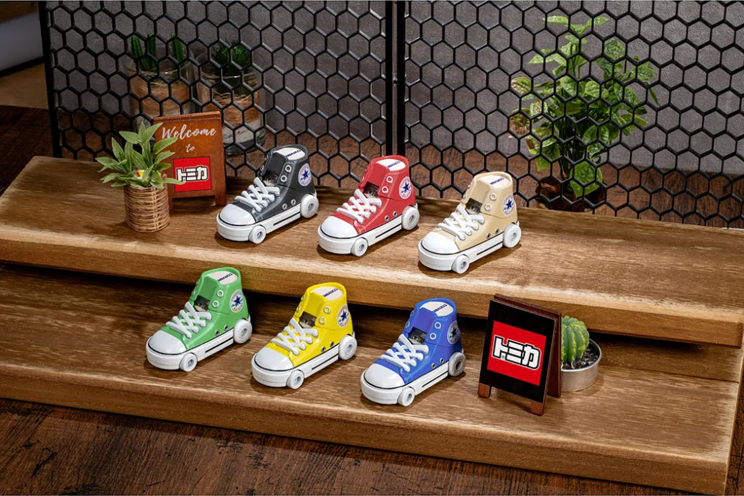 トミカ × コンバースの異色タッグ「DREAM TOMICA CONVERSE ALL STAR COLLECTION VOL.1」が2026年 6月 発売 (オールスター)