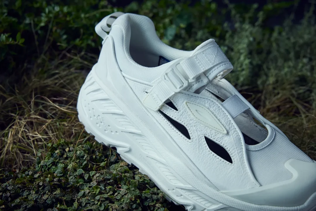 【2026年 5/1 発売】HOKA STINSON BREEZE “Frost/Grout” (ホカ スティンソン ブリーズ) [1174450-BBNB]