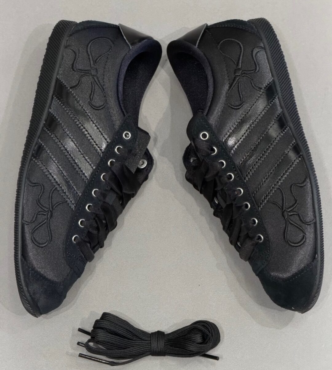 【2026年 発売予定】adidas Originals ANFU STAIN “Black/White” (アディダス オリジナルス 安福 サテン)