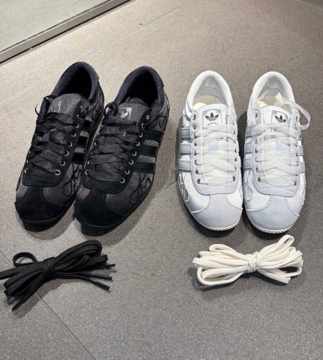 【2026年 発売予定】adidas Originals ANFU STAIN “Black/White” (アディダス オリジナルス 安福 サテン)