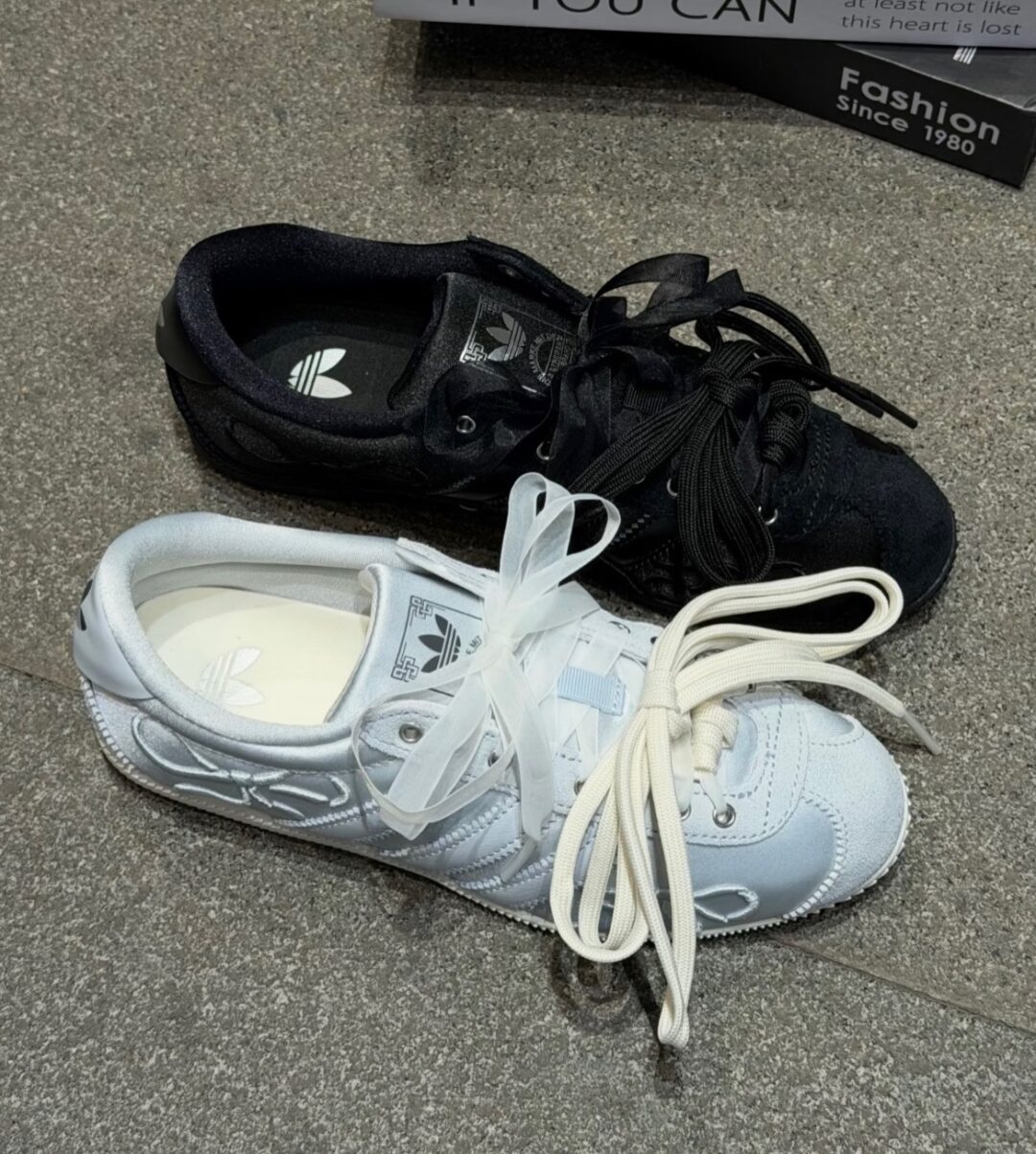 【2026年 発売予定】adidas Originals ANFU STAIN “Black/White” (アディダス オリジナルス 安福 サテン)