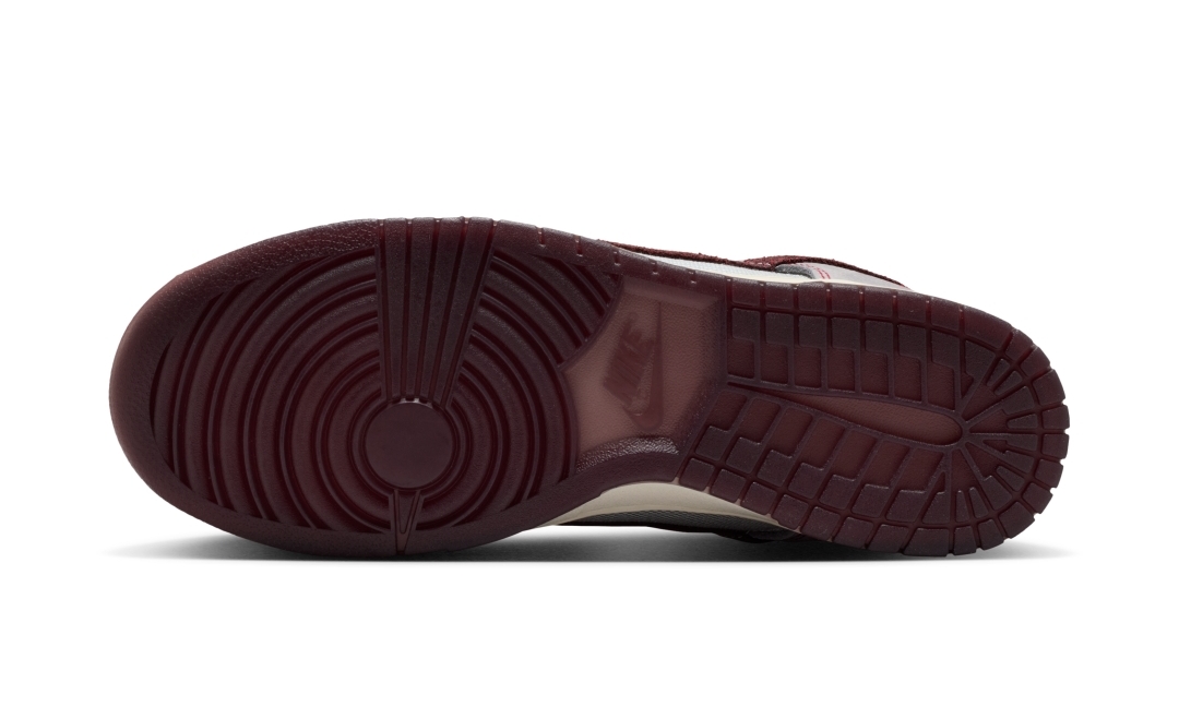 【2026年 4/6 発売】NIKE DUNK LOW RETRO SE “Pure Platinum/Burgundy Crush” (ナイキ ダンク ロー レトロ “ピュアプラチナム/バーガンディクラッシュ ”) [IH1942-001]