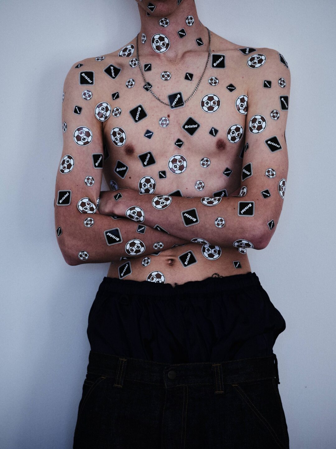 F.C.Real Bristol x Carhartt WIP 2026 SS コラボコレクションが4/10 発売 (F.C. レアル ブリストル カーハート)