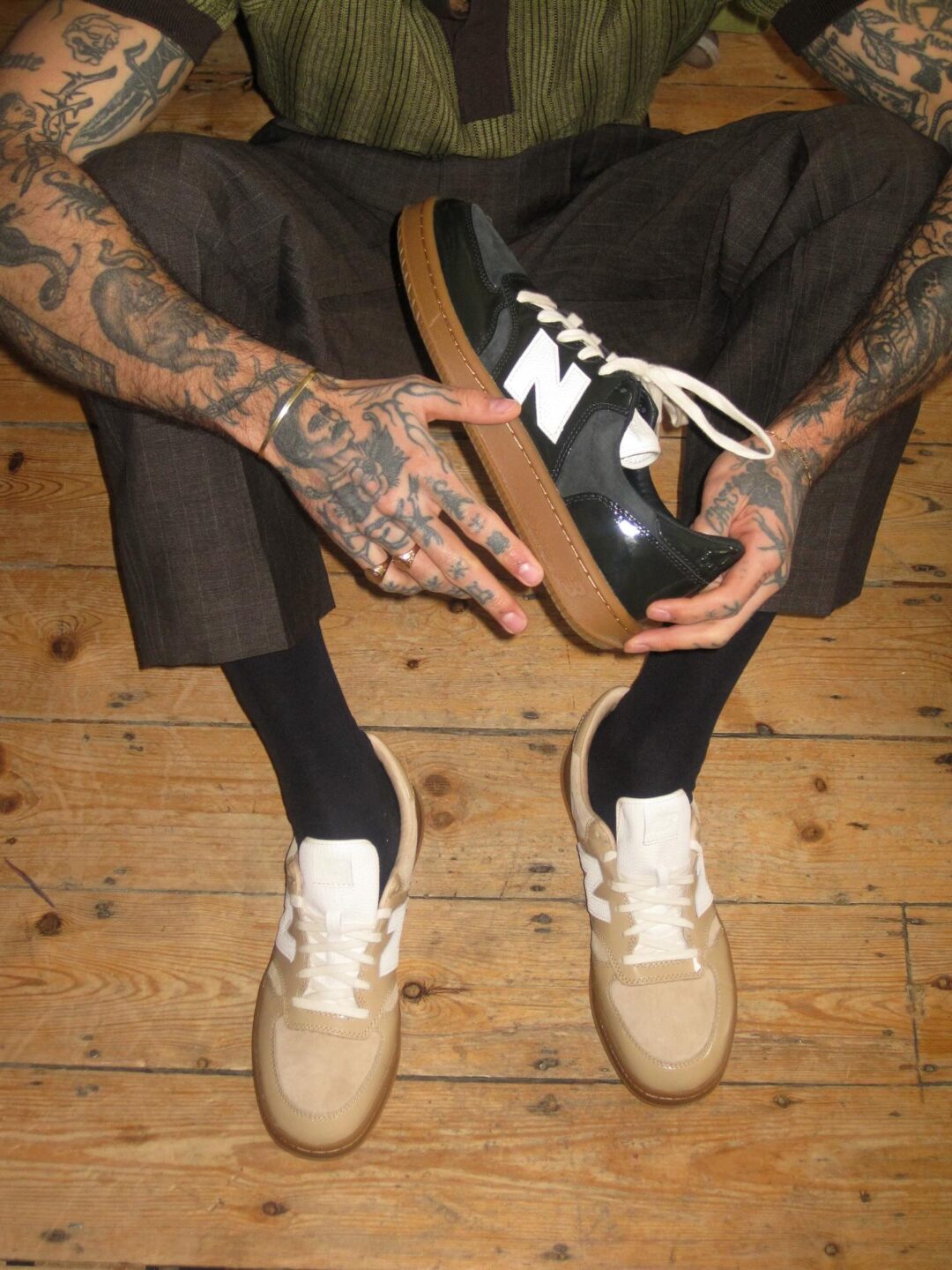 【海外 2026年 4/3 発売】Todd Snyder x New Balance T500 “Black Tie/Khaki” (トッド・スナイダー ニューバランス) [U5007SR/U5001HP]