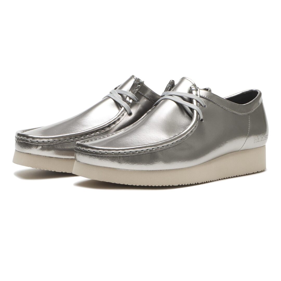 【2026年 4/26 発売】Clarks Originals WALLABEE 2604 “Patent/Silver/Navy” (クラークス ワラビー パテント)