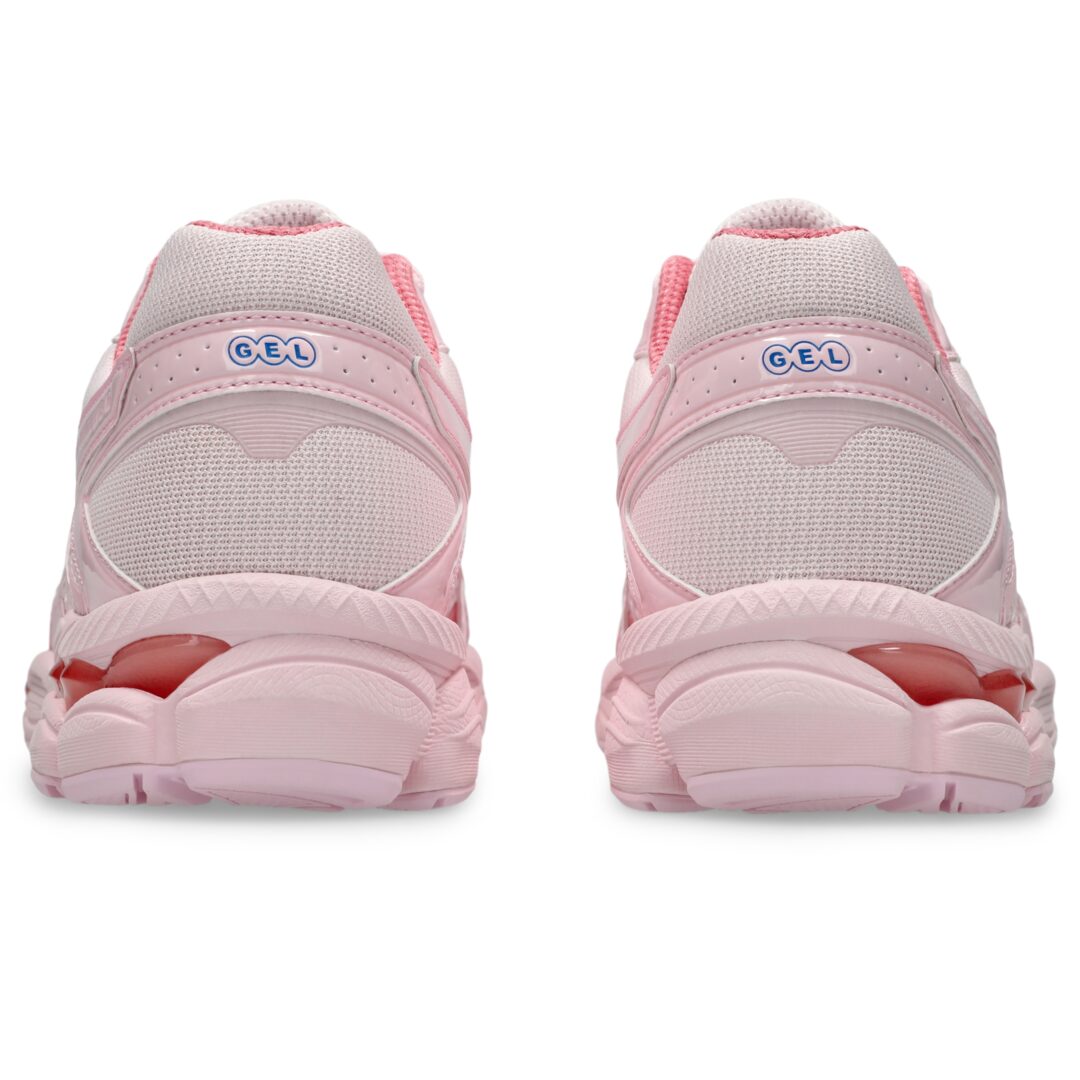 【2026年 発売】ASICS GEL-CUMULUS 16 “Pink Salt/Cotton Candy” (アシックス ゲルキュムラス) [1203B118.700]