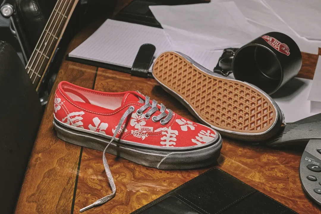 【2026年 4/2 発売】VANS PREMIUM AUTHENTIC 44 “ARCHIVE BLACK/MULTI” (バンズ プレミアム オーセンティック “アーカイブ”) [VN000DB8CJI/VN000DB8CYK]