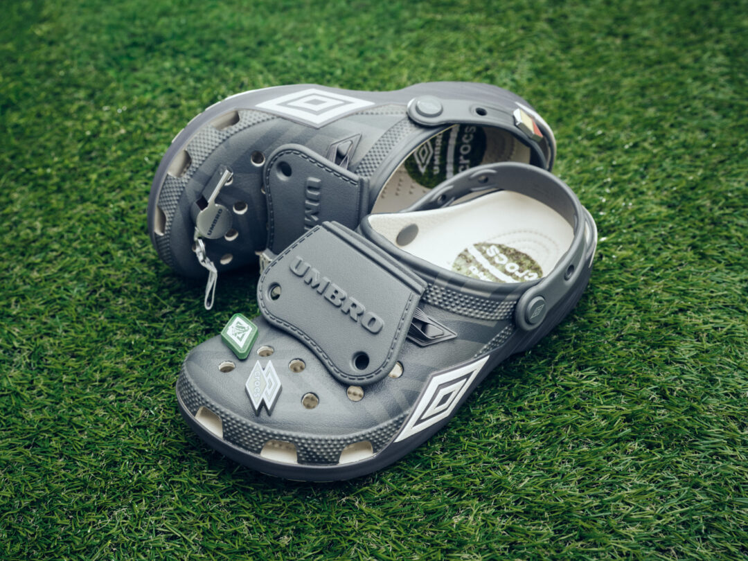 crocs × UMBRO 2026 SS コラボアイテムが5/8 発売 (クロックス アンブロ)