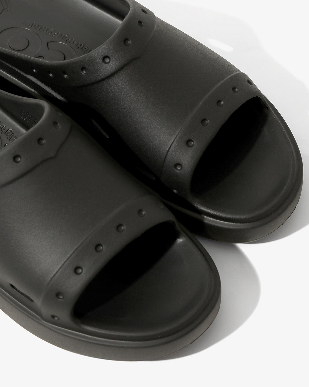 NEEDLES x PPACO 初となるコラボサンダルが2026年 4/4 発売 (ニードルズ パコ)