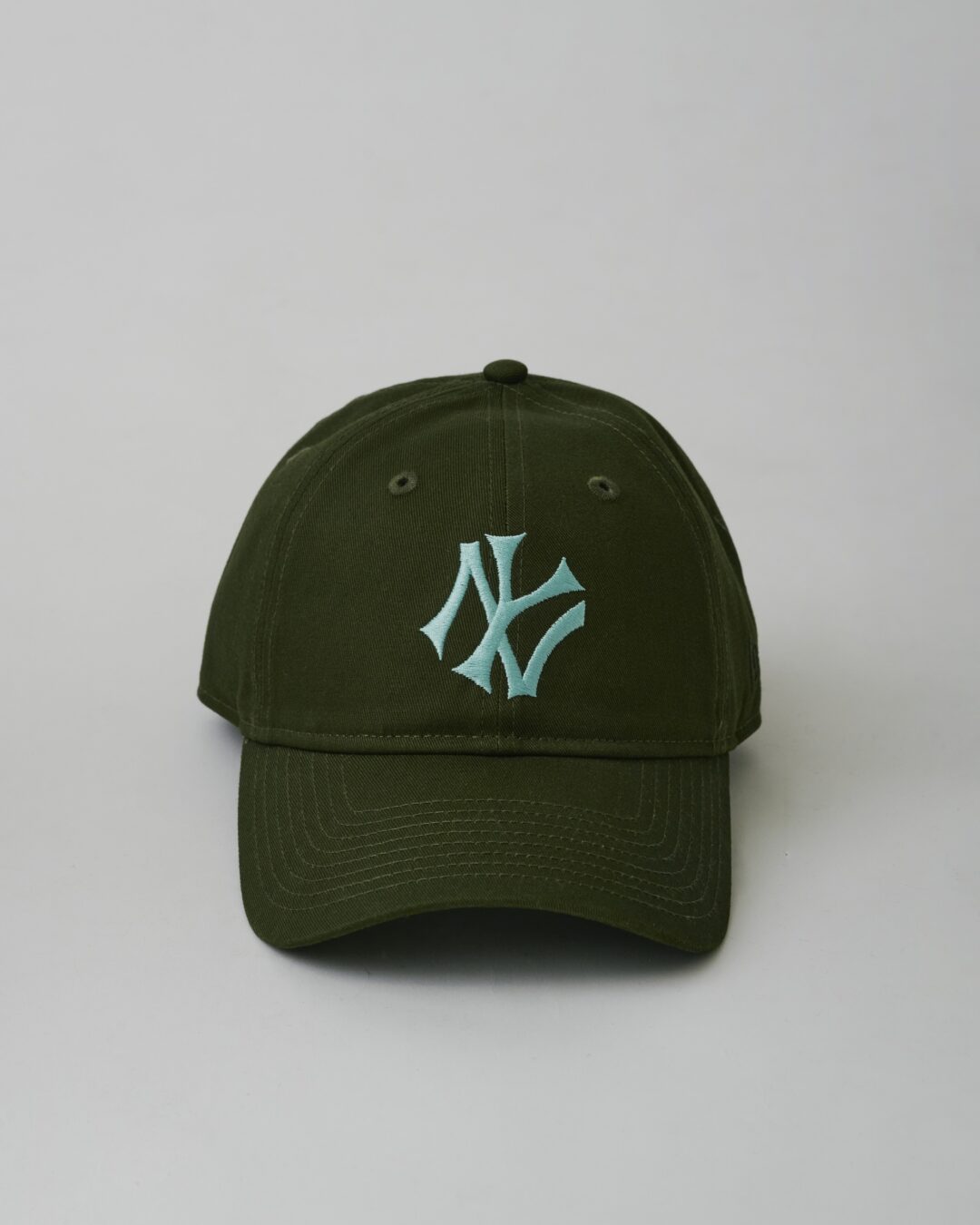 ロゴを反時計回りに25度傾けた New Era for JOURNAL STANDARD & THE STAND FOOL SO GOOD “9TWENTY 25DEG” 2026 SS コラボが4月中旬 発売 (ニューエラ ジャーナルスタンダード)