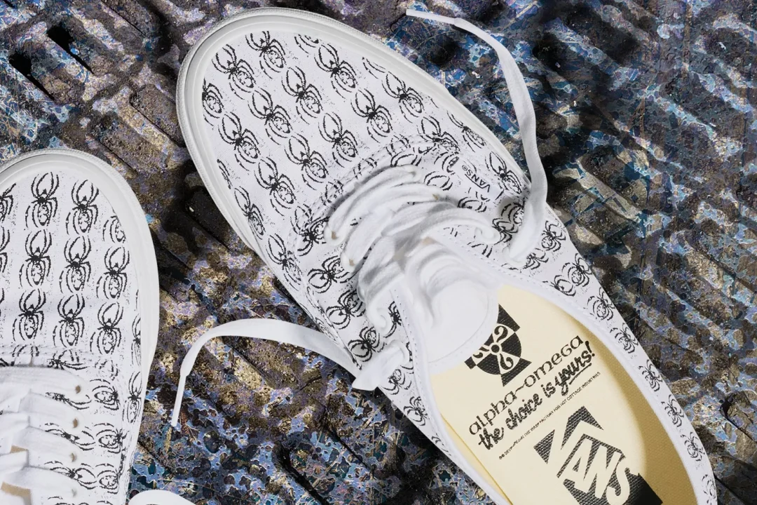 【2026年 4/18 発売】ED DAVIS × VANS PREMIUM AUTHENTIC 44 “White/Black” (エド・デイヴィス バンズ プレミアム オーセンティック) [VN000EAKTWB]