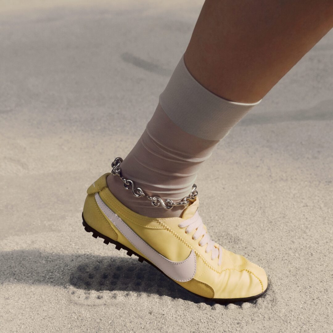 【2026年 4/25 & 5/7 発売】NIKE meets emmi MOON SHOE (ナイキ エミ ムーン シューズ) [IW0955-100/IW0955-400/IW0955-700]