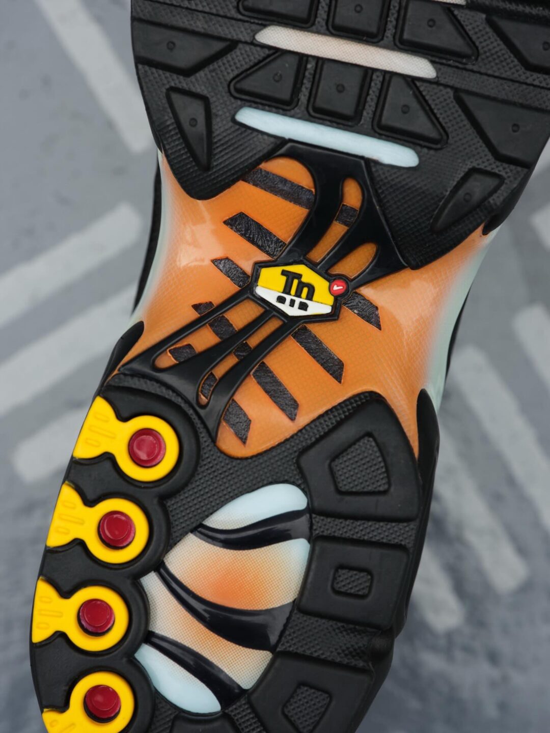 【2026年 5/1 発売】NIKE AIR MAX PLUS OG PREMIUM “Multi-Color/Monarch” (ナイキ エア マックス プラス プレミアム “マルチカラー/モナーク”) [IQ0168-900]