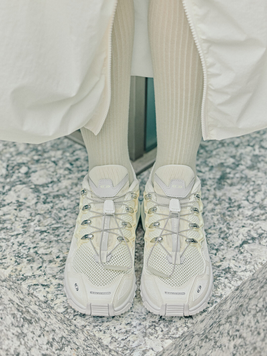 【emmi EXCLUSIVE・2026年 5/21 発売】Salomon ACS＋ “Ivory” (エミ サロモン アイボリー) [L45446200]