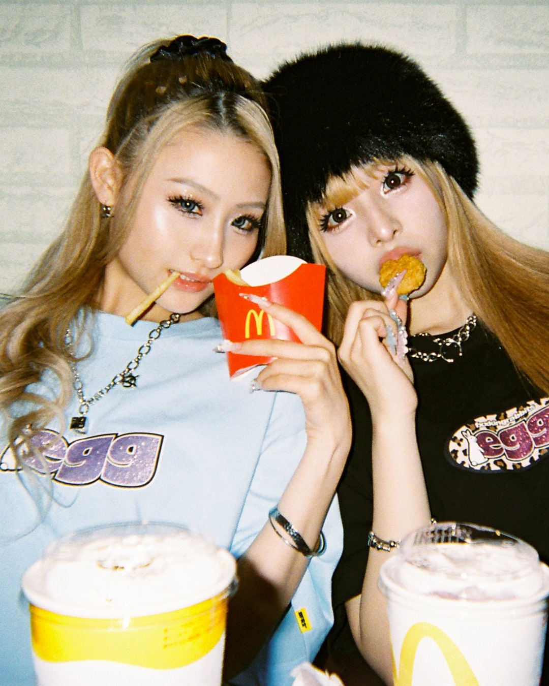 伝説のギャル雑誌「egg」× #FR2 コラボアイテムが2026年 4/4 発売 (エッグ エフアールツー)